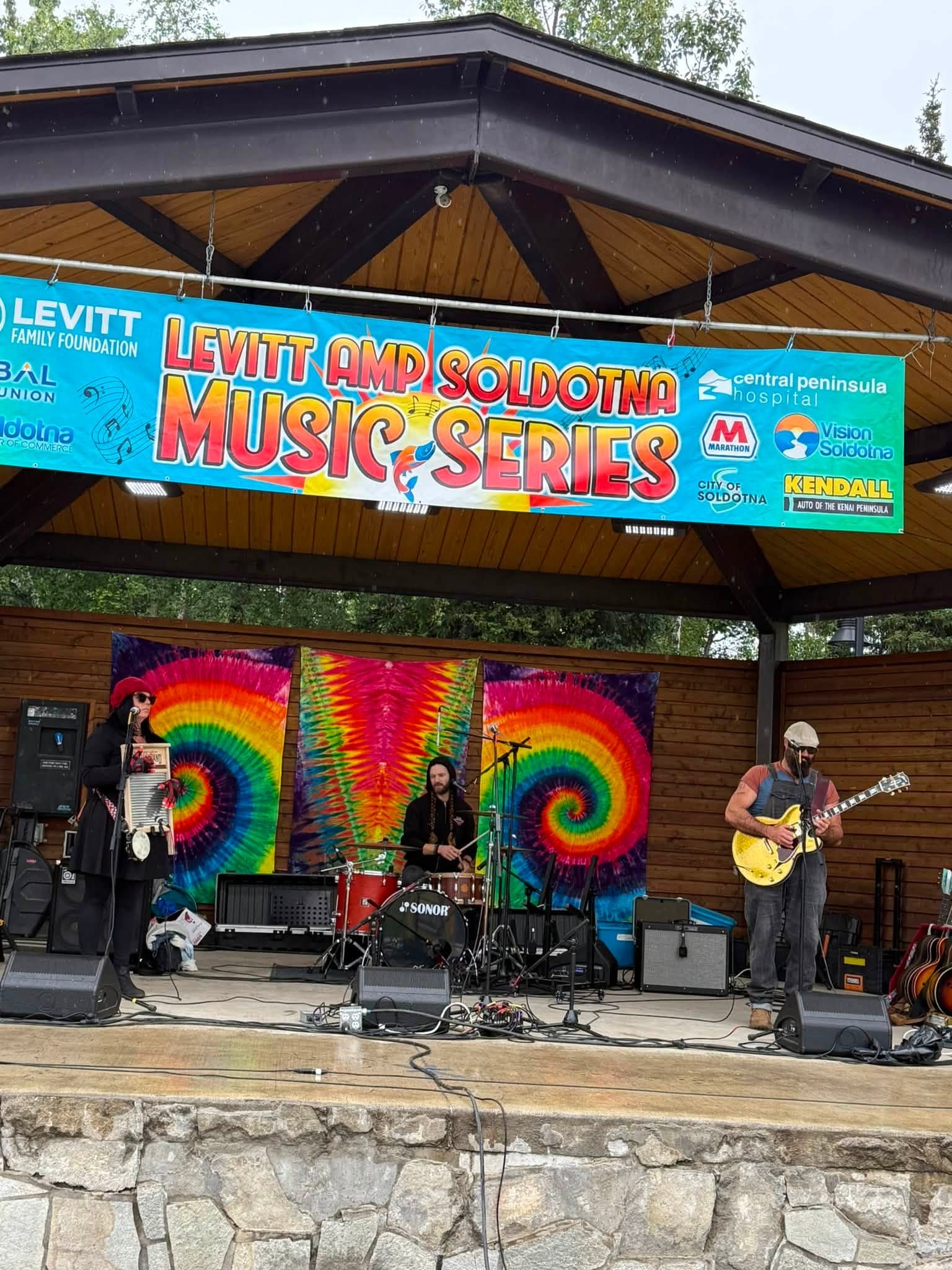 BAND